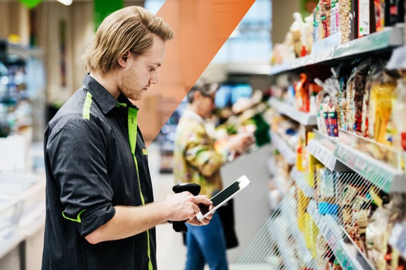 Supermarket staff member_Graphic Device